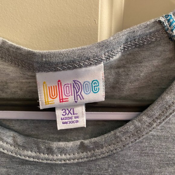LulaRoe Randy Raglan Tee, Size 3XL, NWOT - Picture 2 of 3